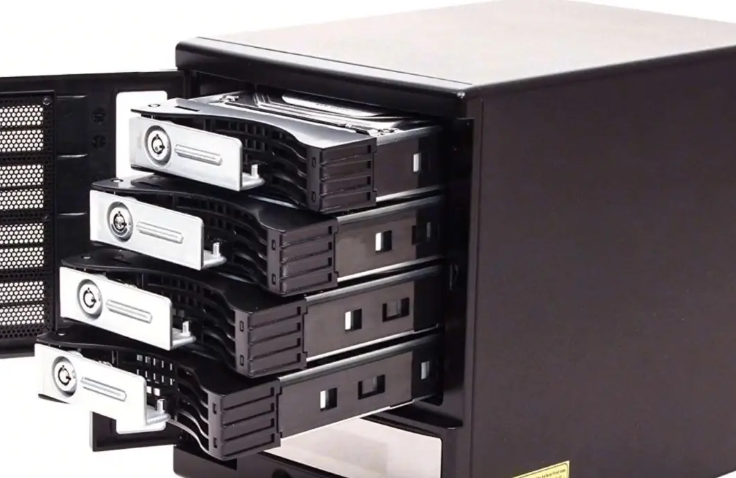 什么是NAS？你真的需要花钱搞一台NAS吗？